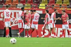 Dinamo Bucureşti vs Farul: A Clash of Romanian Football Titans