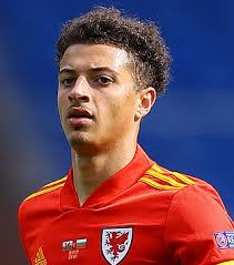 Ethan Ampadu: A Young Talent Making Waves in Football