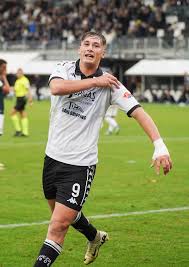 Francesco Pio Esposito: A Rising Star in Italian Football