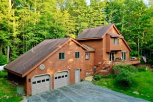 A Historic Journey Through Grantham, Lincolnshire