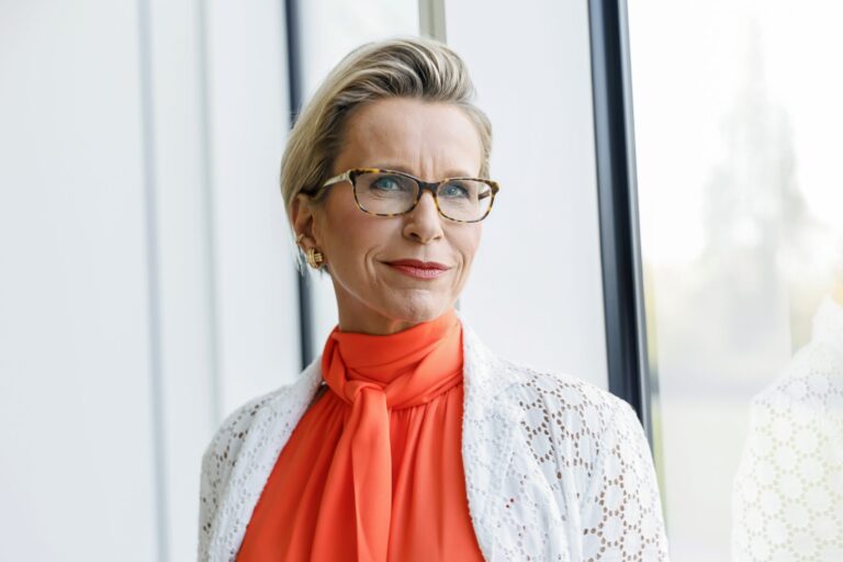 Emma Walmsley’s Impact on GSK: A Leadership Perspective