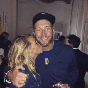 Ian Finnis: The Innovative Artist Shaping Modern Art