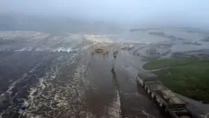 The Risk of Earthquakes and Tsunamis in Russia