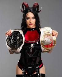 Exploring the Talent of Stephanie Vaquer: A Rising Artist