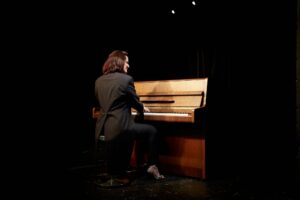 Caroline Harvey: The Promising Journey of a Hockey Prodigy