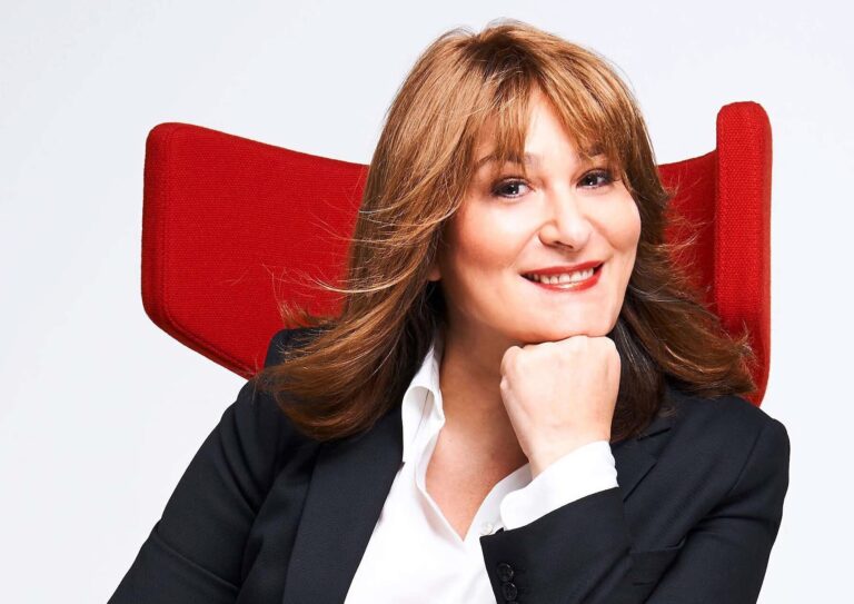 The Career and Impact of Sarah Vine in British Journalism