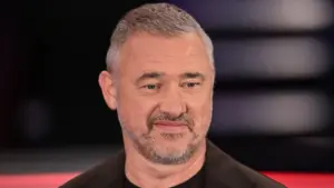 The Legendary Career of Stephen Hendry in Snooker