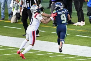 Live score: NFL Free Agency:  of Kenneth Walker III’s Future