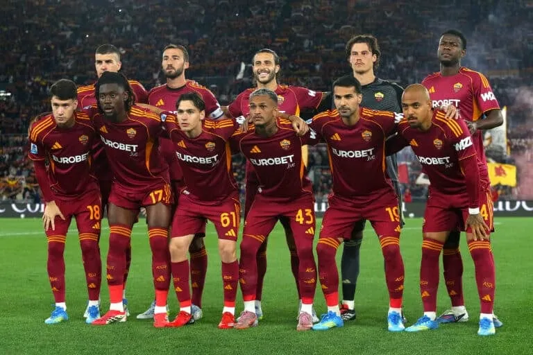 Roma continues unbeaten home run after dominating Fiorentina 4-0