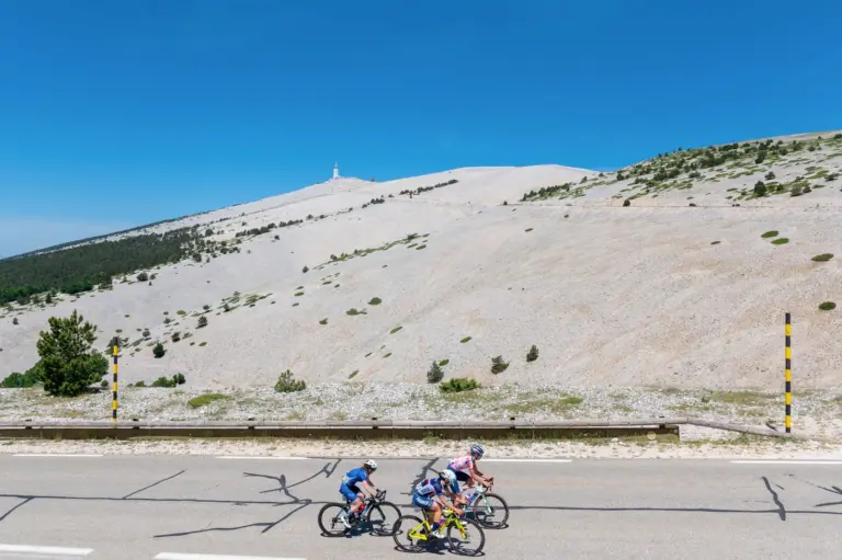 Mont Ventoux victory for Katarzyna Niewiadoma-Phinney secures Tour de France Femmes lead
